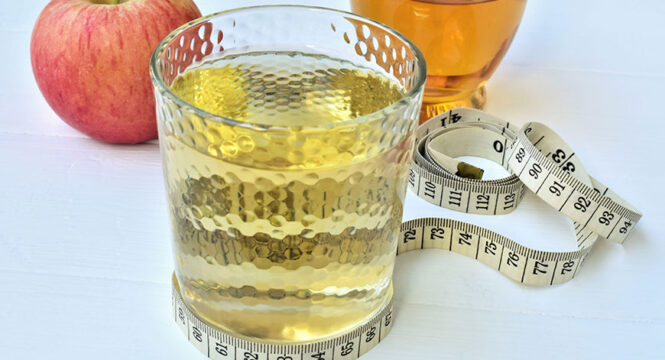 Here’s How Apple Cider Vinegar Can Aid In Weight Loss