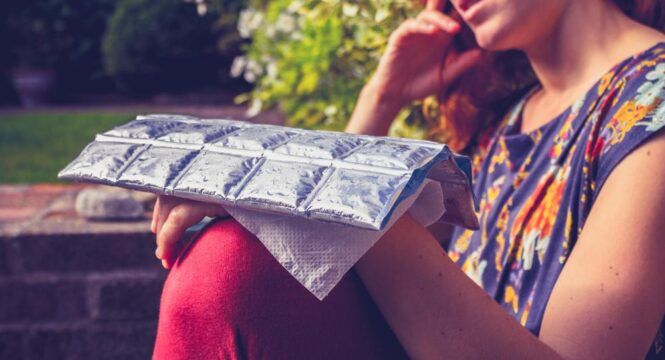 9 Simple Home Remedies For Treating Hand Pain