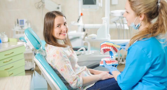 Effective Tips To Find The Right Kind Of Dentures