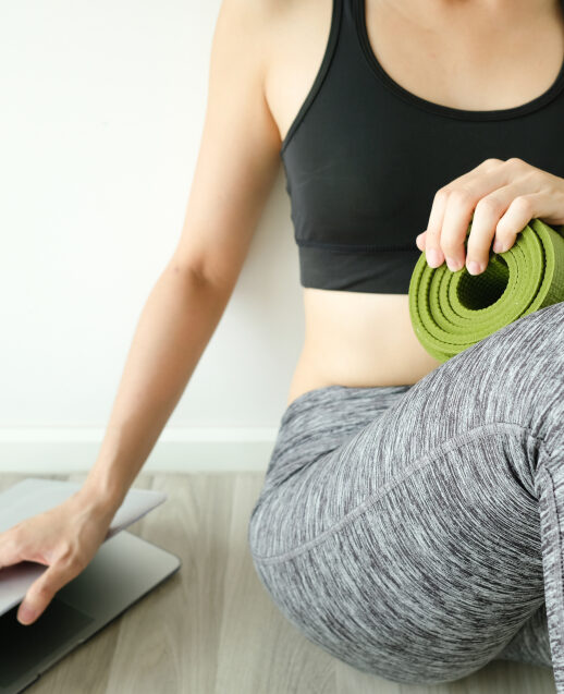 5 Basic Yoga Accessories For Every Yoga Practioner