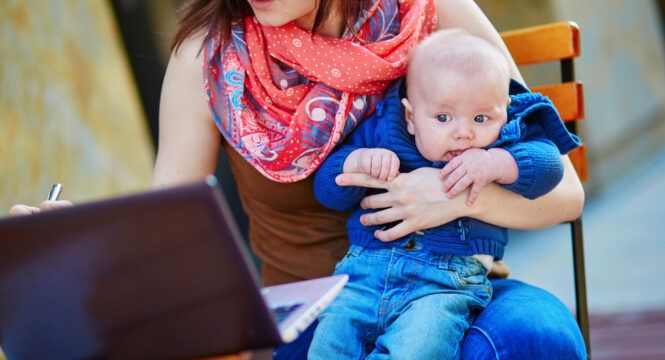 7 Challenges Associated With Being A Working Mom