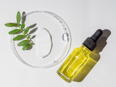 Retinol and Bio-Retinol: The Dynamic Anti-Aging Skincare Duo