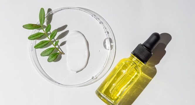 Retinol and Bio-Retinol: The Dynamic Anti-Aging Skincare Duo